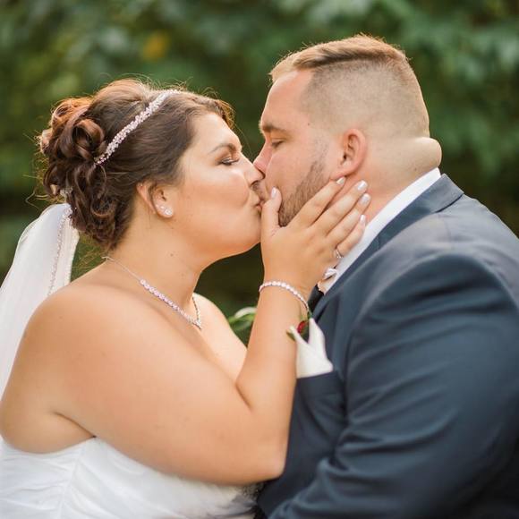 Meet your Posher, Alexis - Picture 1 of 1